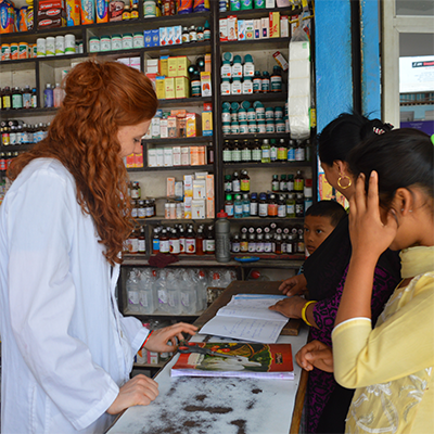 13 JENNIFER MCDOWELL PHARMACY 25 09 2015 AT DISPENSARY 1 2 3