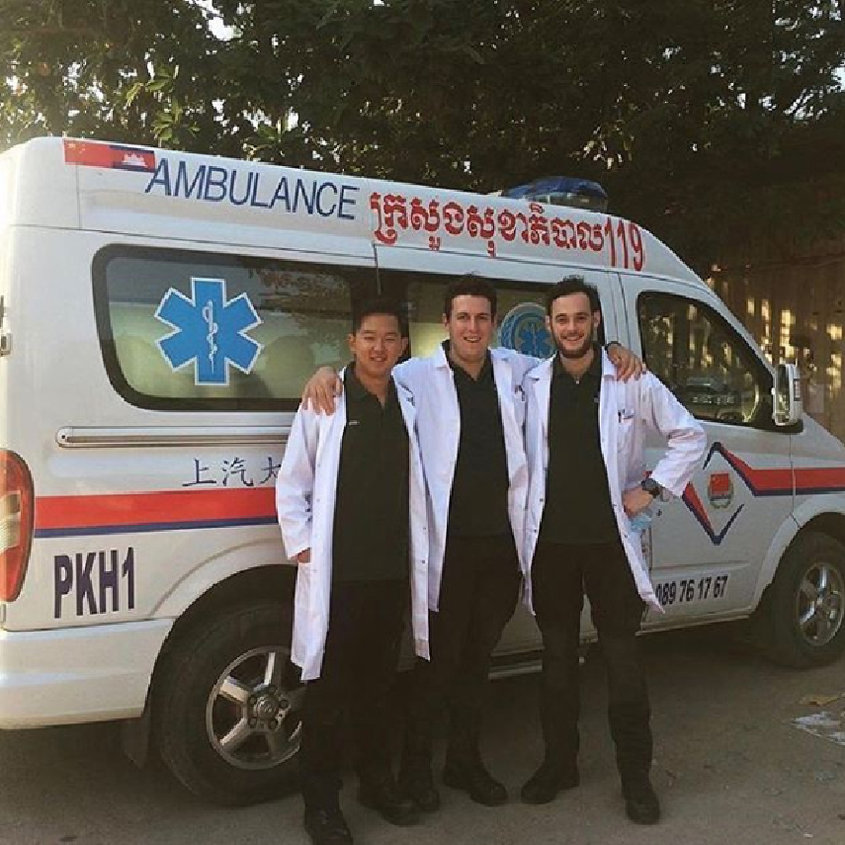 AMBULANCE MEDEWERKER STAGE IN HET BUITENLAND