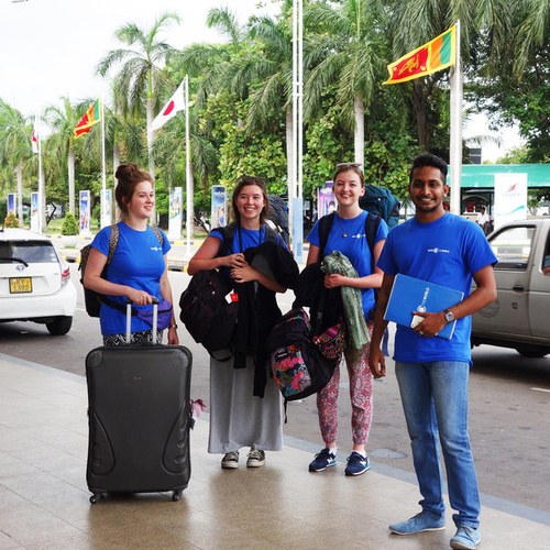 SR KA OR Airport Arrivals WTW w students